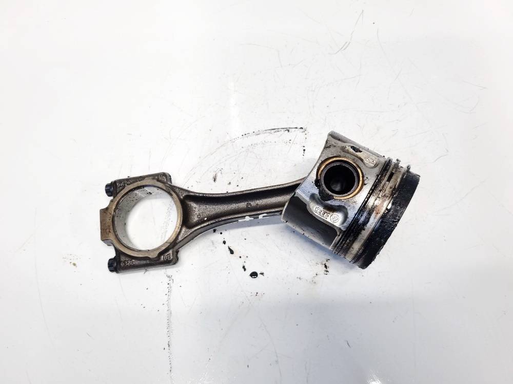 Skoda Octavia 2005 Поршень и Шатун