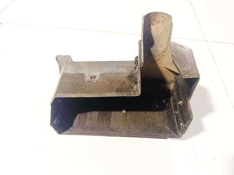 7154708230 Nissan Quest 2004 Skrzynka bezpieczników