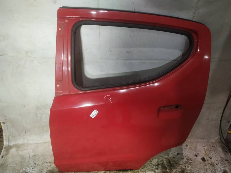 RAUDONOS Nissan Pixo 2011 portes arrière gauche