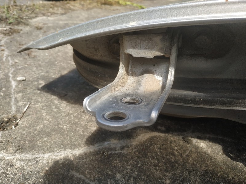 Subaru Legacy 2005 Galiniu duru vyris G.