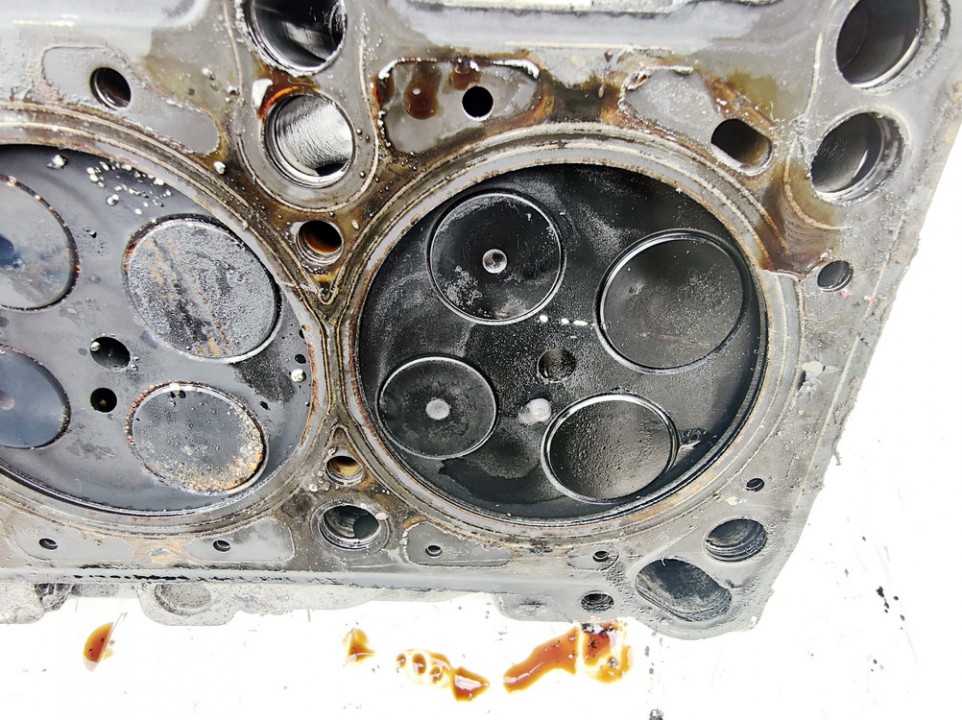 059103373D Audi A6 1999 Engine Head - Thumbnail 3