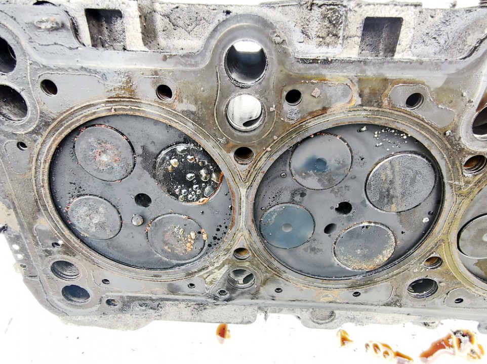 059103373D Audi A6 1999 Engine Head - Thumbnail 2