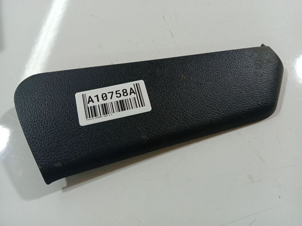 7L0881348 Porsche Cayenne 2003 Salono apdaila (plastmases)