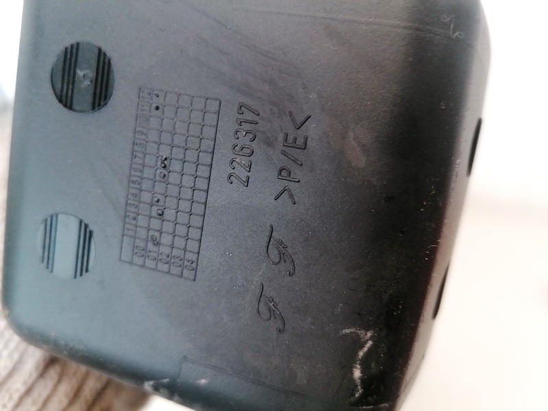 226317 Peugeot 307 2002 Glove Box Assembly - Thumbnail 3