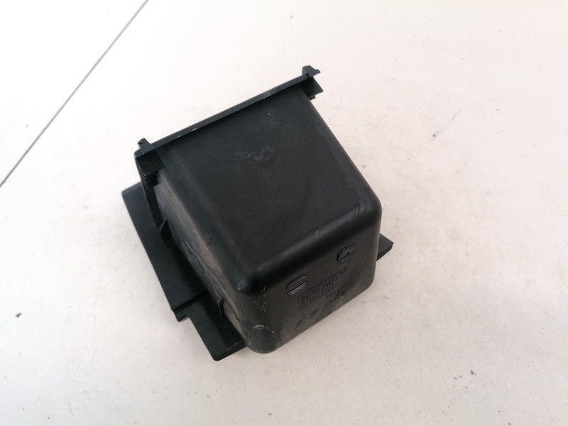 226317 Peugeot 307 2002 Glove Box Assembly - Thumbnail 2