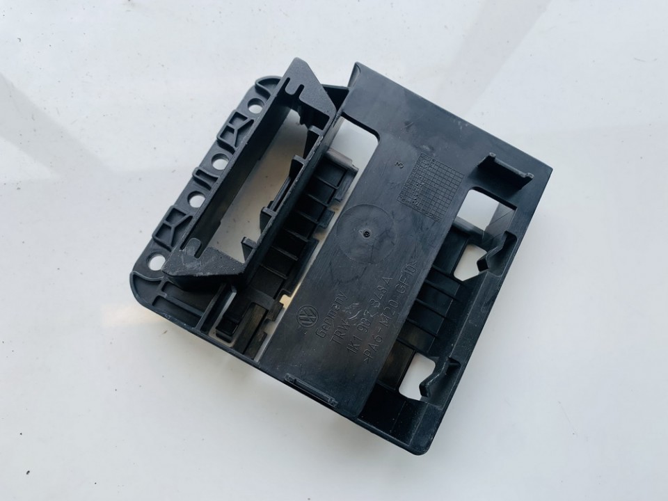 1K1907348A Volkswagen Jetta 2006 Other car part