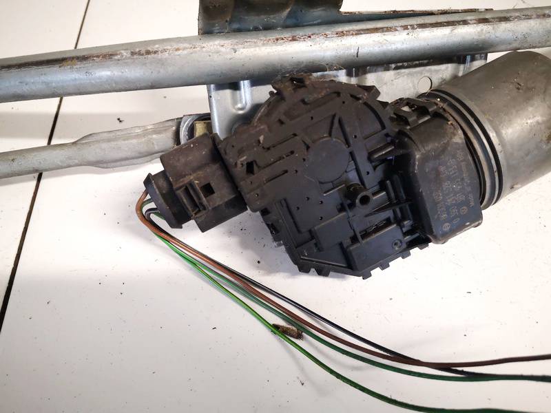 3B1955113D Volkswagen Passat 2005 Моторчик стеклоочистителя передний - Thumbnail 2