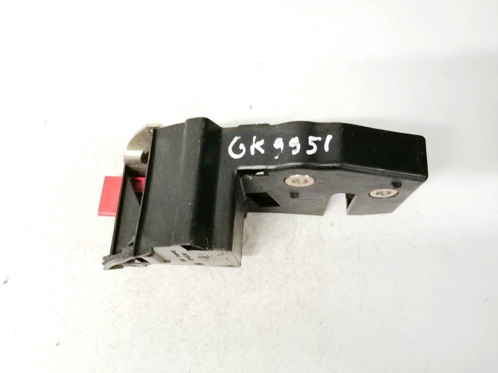 1K0885681E Volkswagen Golf 2004 Seat Lock Latch assembly