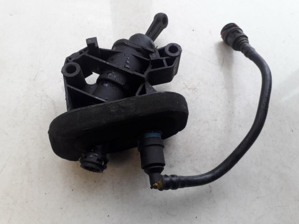 d65141990a d65141990a Master clutch cylinder Mazda 2 2007 1.4L