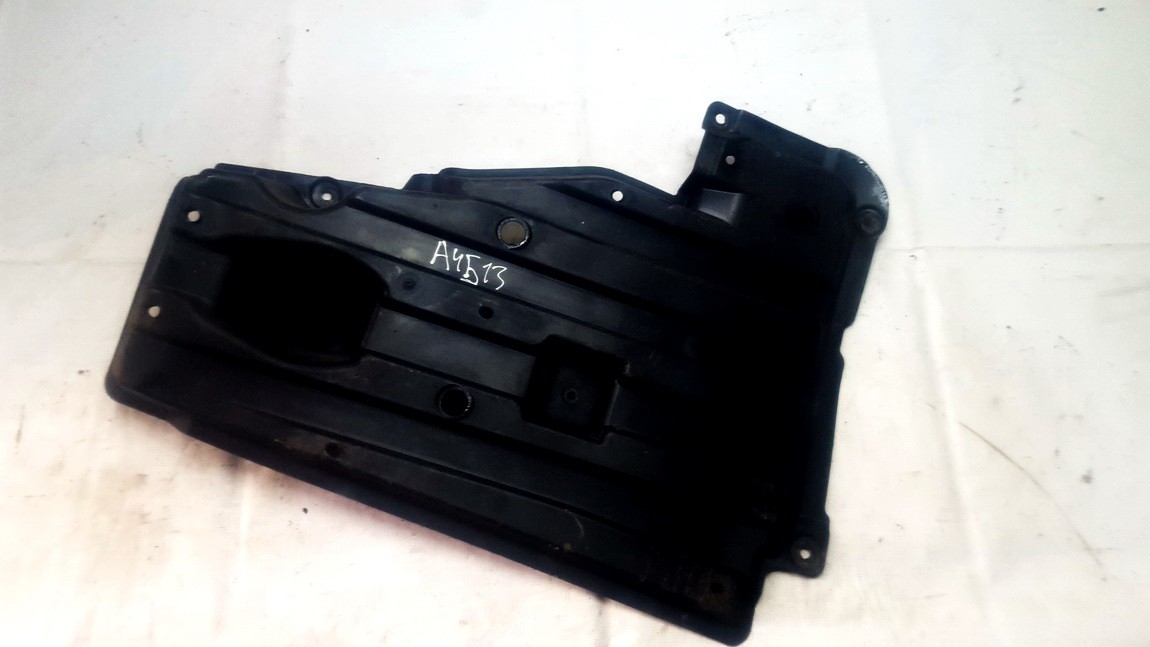 583980F010 Toyota Corolla Verso 2006 Bottom protection