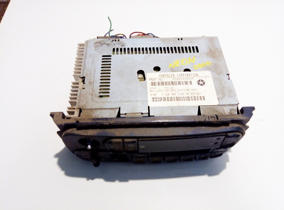 P04858583AF Chrysler Neon 2000 Autoradio