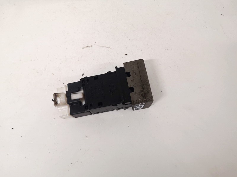 NILES06016 Nissan X-Trail 2003 Przycisk ogrzewania szyby - Thumbnail 3