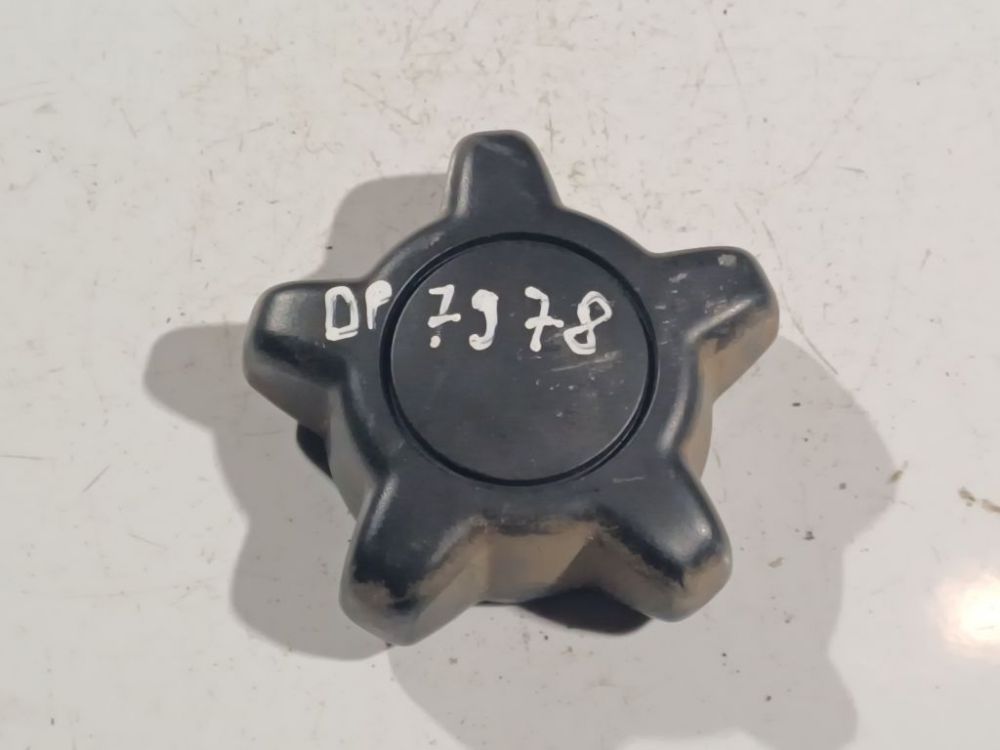 08686047 Volvo V70 2008 Ручка регулировки сиденья