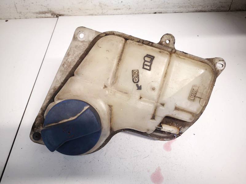 8D0121403L Volkswagen Passat 2005 Expansion Tank coolant (RADIATOR EXPANSION TANK BOTTLE )