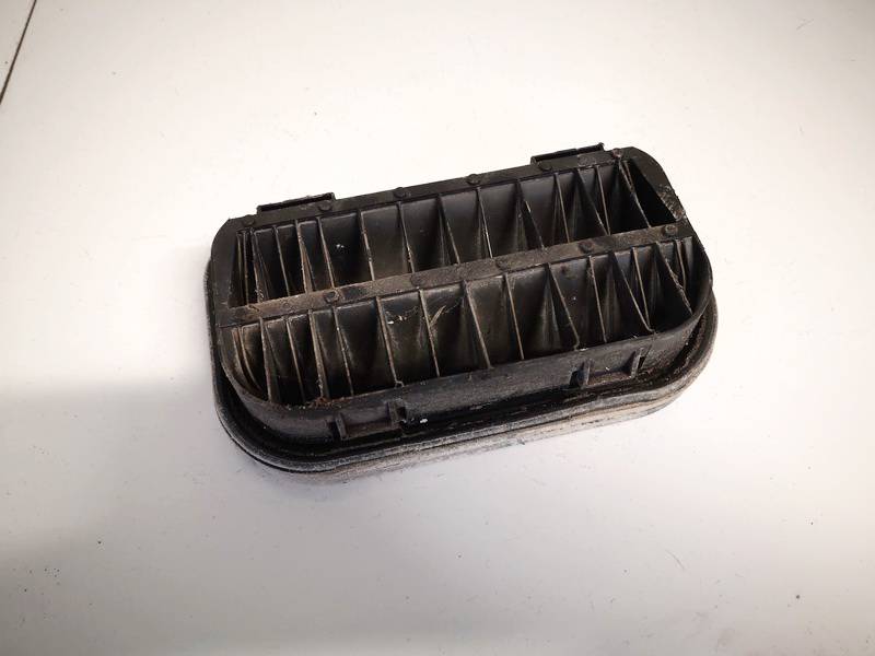 4A0819181 Volkswagen Passat 2005 Air Intake Panel