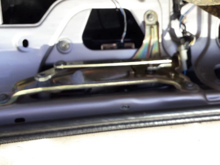 Renault Laguna 1994 Wiper motor (Rear Screen Wiper Engine) - REAR