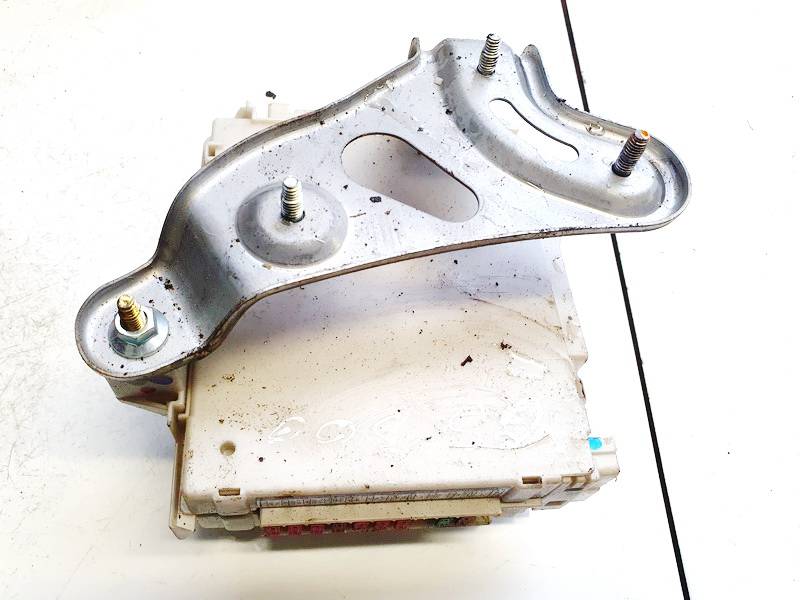 8267030250 Lexus GS - CLASS 2005 Fuse box