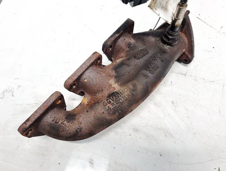 06E253033E Audi A6 2006 kolektor wydechowy