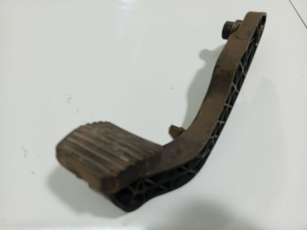 Peugeot 206 2004 Bremžu pedālis