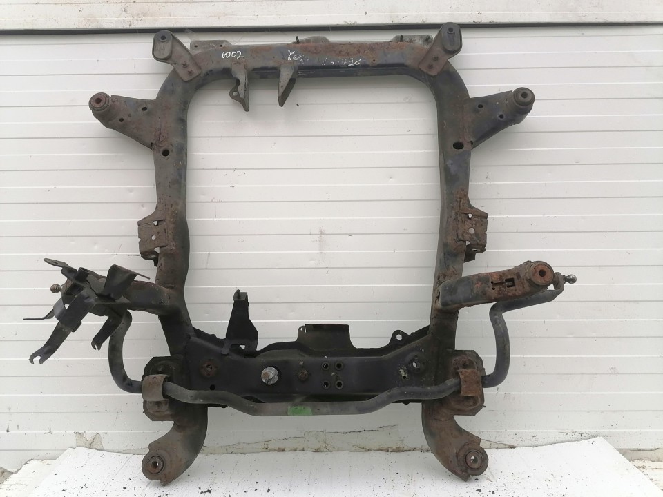 Opel Zafira 2010 Belka silnika - PRZEDNIE