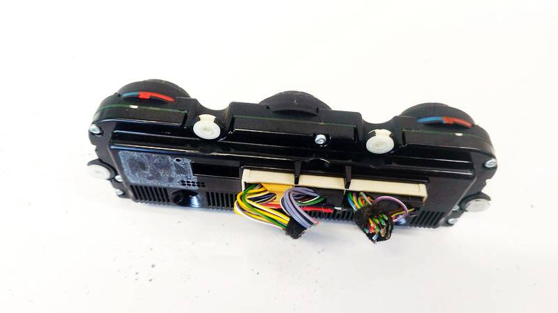 Skoda Octavia 2005 Climate Control Panel (heater control switches) - Thumbnail 3