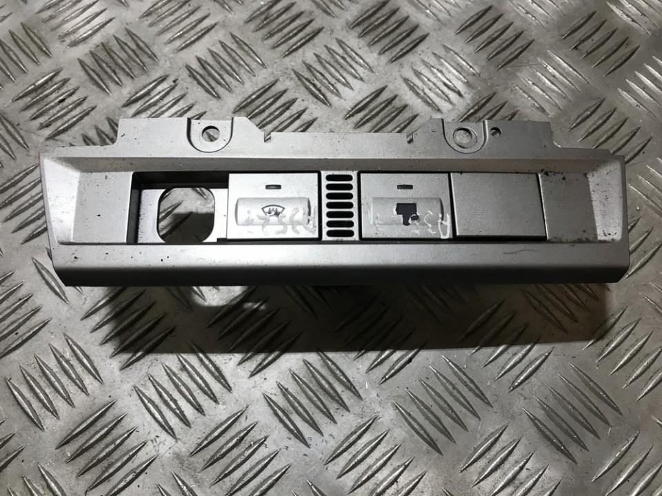 8V4T18C621AA Ford Focus 2008 Tuulilasinlämmittimen kytkin