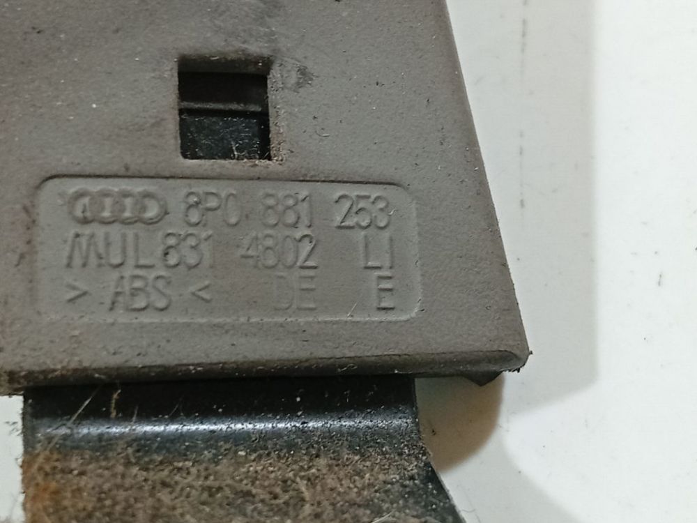 8P0881253 Audi A3 2003 Seat Cover - FRONT LEFT - Thumbnail 4