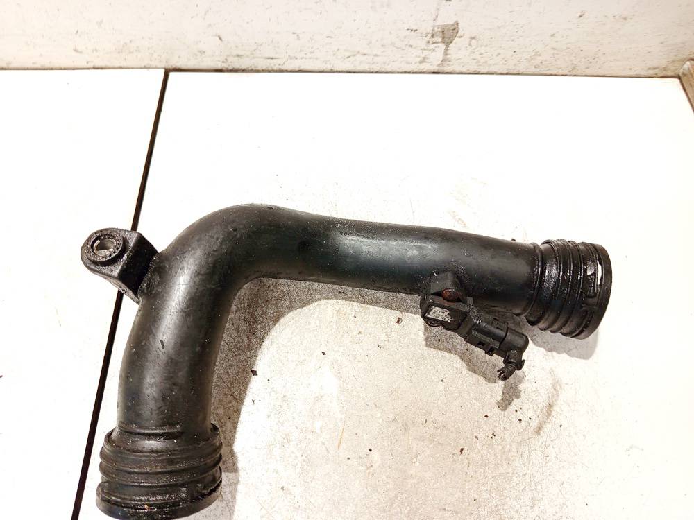 1K0145762 Volkswagen Passat 2007 TURBO INTERCOOLER PIPE HOSE