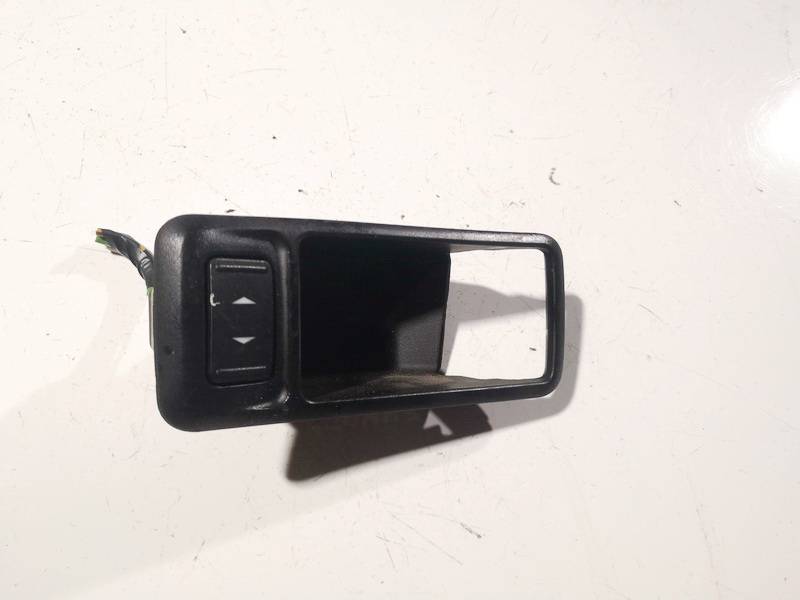 3M51226A36ADW Ford Focus 2006 Salona apdare (plastmasas) - Thumbnail 2