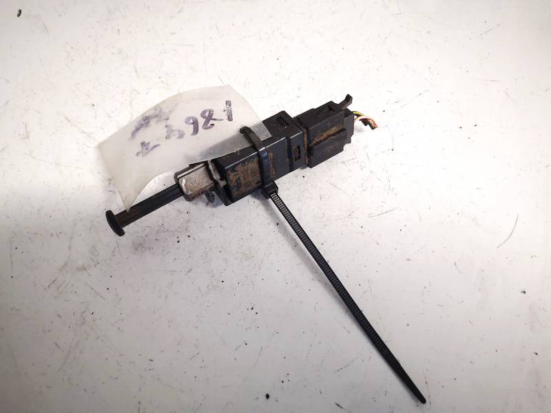 1H0927189D Volkswagen Sharan 2001 Brake Light Switch (sensor) - Switch (Pedal Contact) - Thumbnail 2