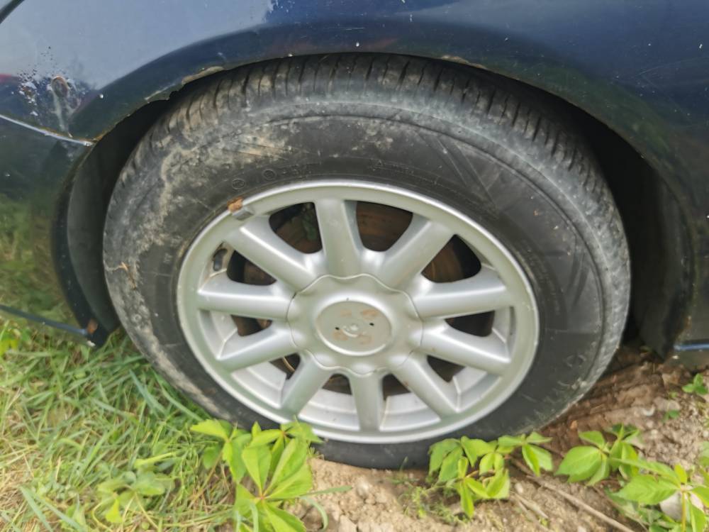 4X108 Ford Focus 1999 Llanta de aleación R15 - Thumbnail 3