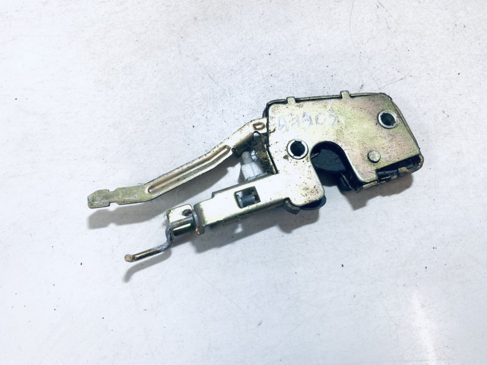 8500415UC Volvo V40 1999 Gatillo de cierre del asiento trasero