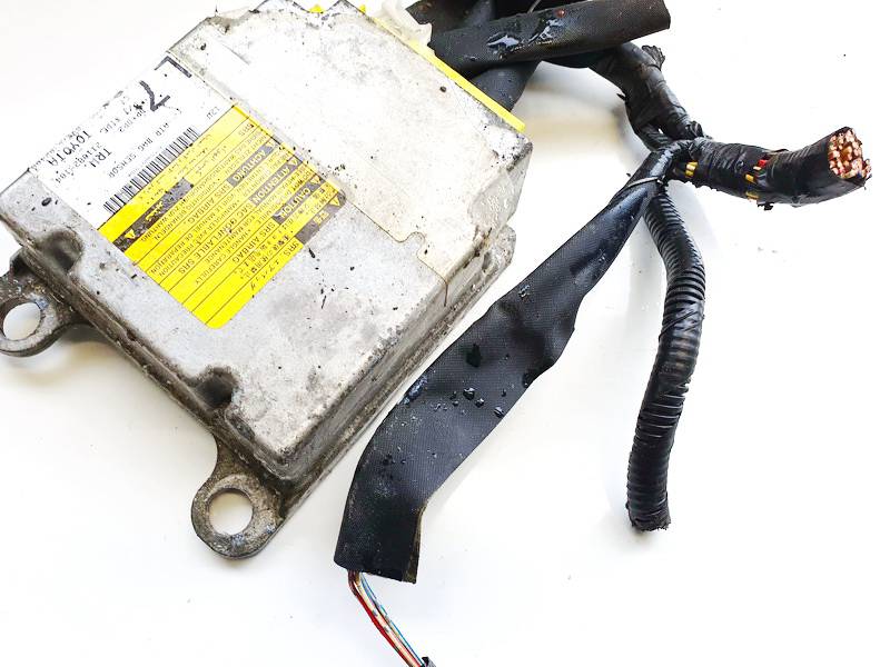 211082104 Toyota Corolla 2004 Airbag crash sensors module - Thumbnail 3