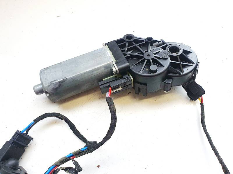 0390203225 Volkswagen Passat 1998 Seat Motor Regulator - FRONT LEFT - Thumbnail 3