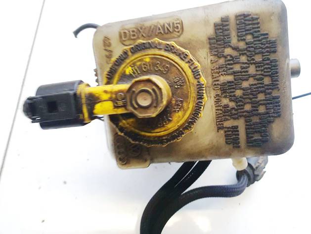 L481402 Volkswagen Bora 1999 Brake Master Cylinder Reservoir