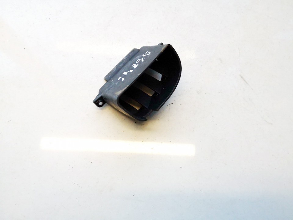 Ford Focus 1999 Salona gaisa restes - Thumbnail 2