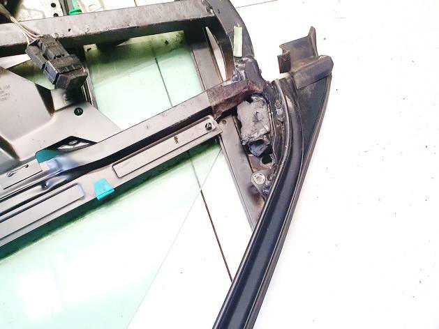 65142273 Audi A4 1997 Etuoven ikkunalasin kehys - EDESSÄ OIKEALLA - Thumbnail 3