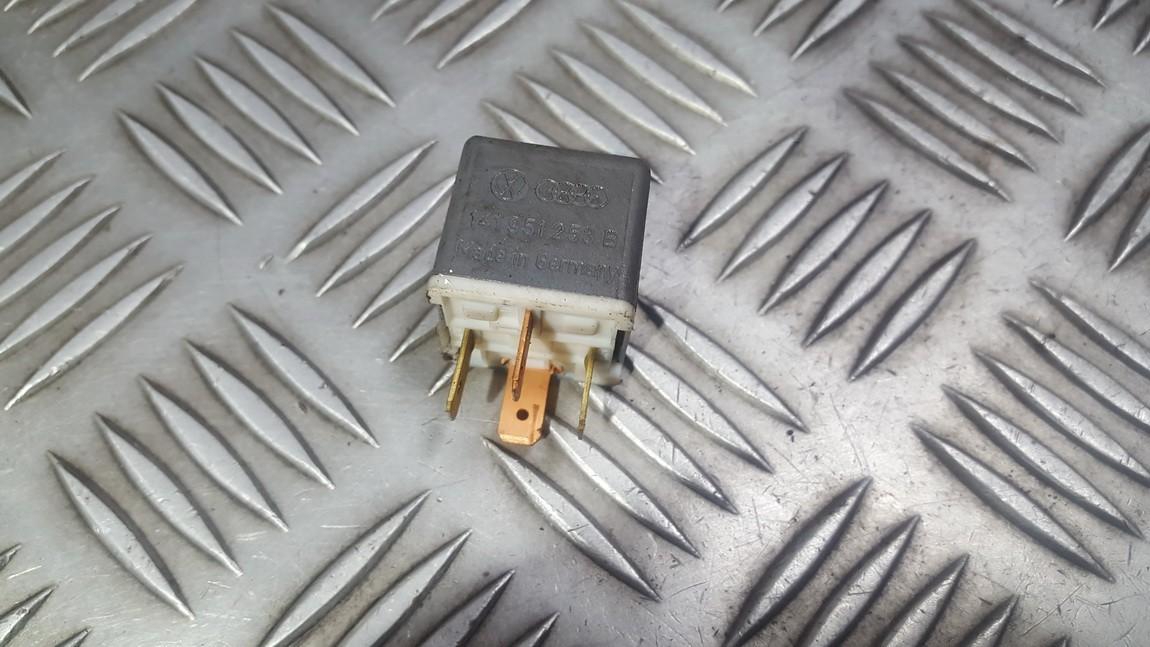 141951253B Ford Galaxy 1996 RELÉ PARA AUTOMÓVIL