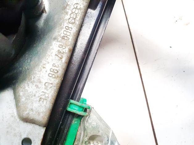 8D0832398C Audi A4 1997 Durvju loga pacēlājs - PRIEKŠA PA LABI - Thumbnail 2