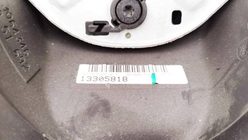 13305818 Opel Astra 2010 Steering wheel - Thumbnail 2