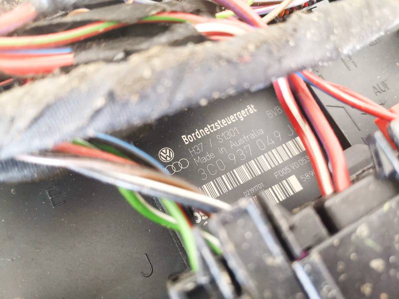 3C0937049J Volkswagen Passat 2005 Fuse box - Thumbnail 3