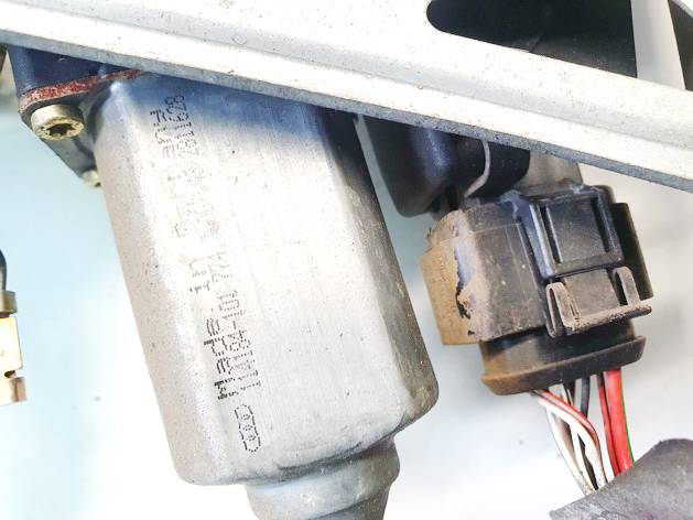 114184101 Audi A4 1997 Window Motor - FRONT RIGHT - Thumbnail 3