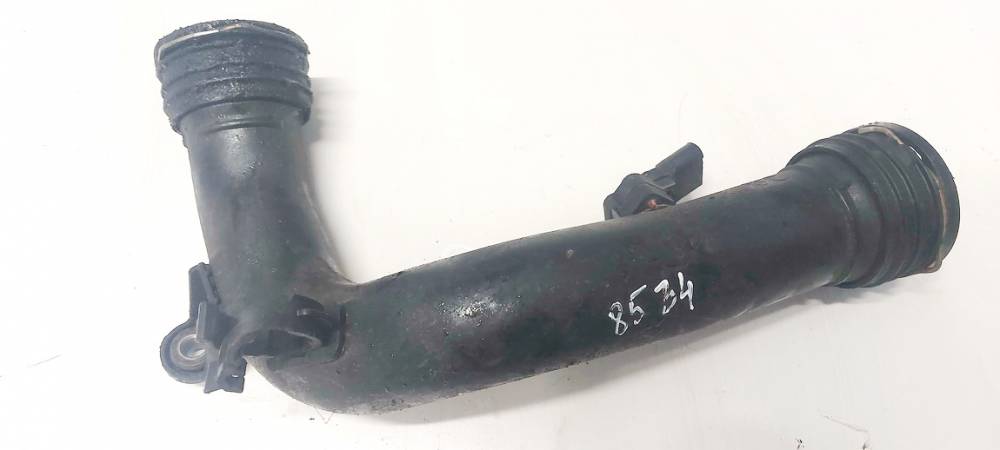 ZSB1K0145762 Volkswagen Touran 2005 Välijäähdyttimen letku