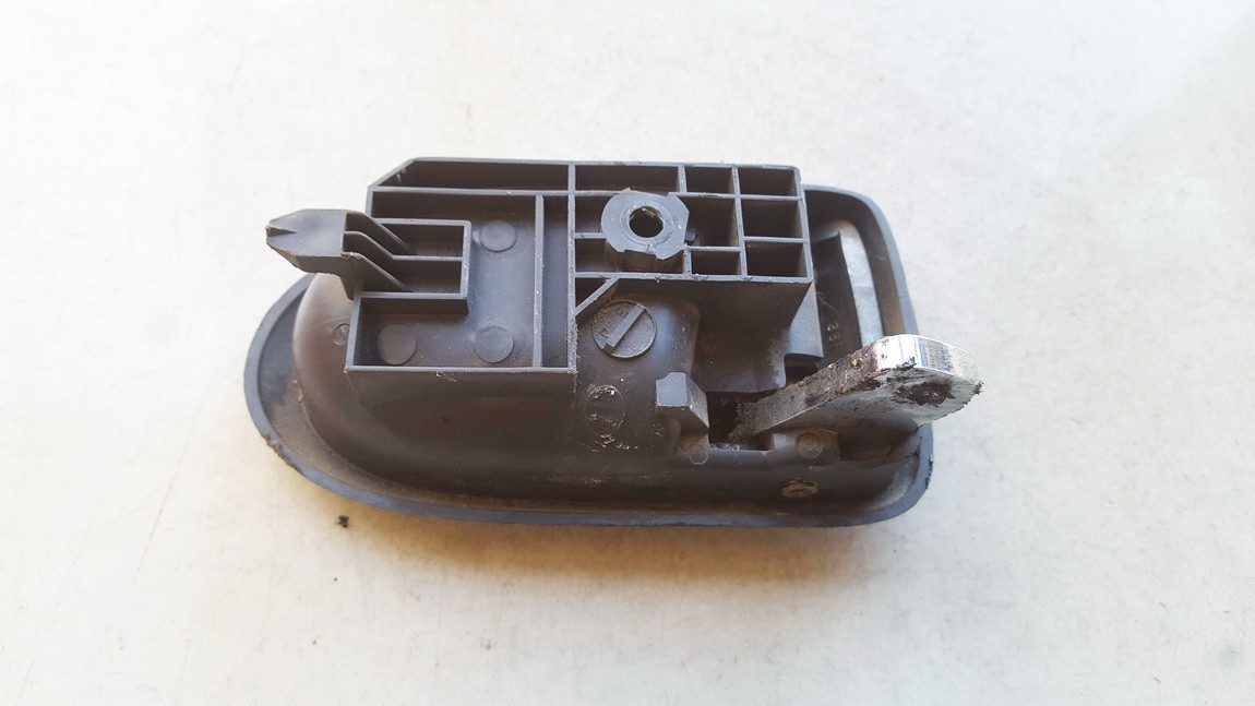 Mazda Premacy 2003 Wewnętrzna klamka drzwi - TYLNE LEWE - Thumbnail 2