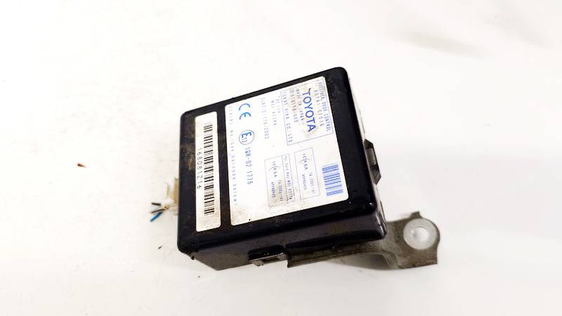 897410F010 Toyota Corolla Verso 2004 Door control relay (DOOR CONTROL UNIT MODULE ECU )