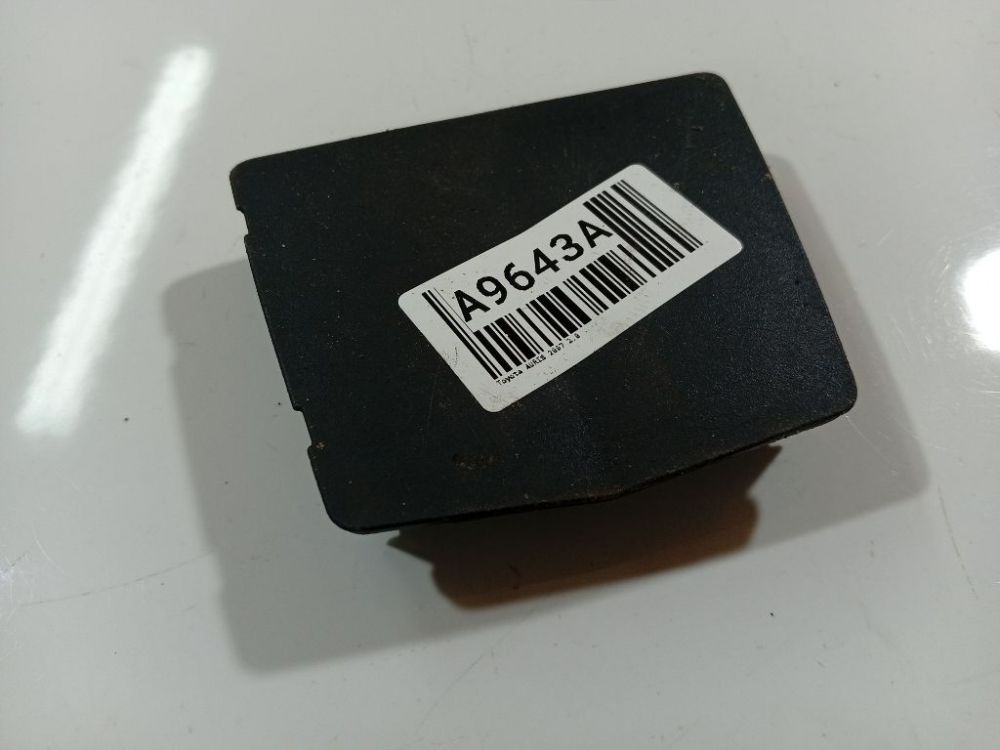 5561102010 Toyota Auris 2007 Wykończenie wnętrza (plastikowe elementy)