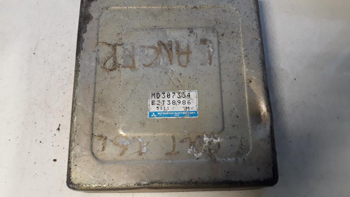 E2T38986 Mitsubishi Lancer 1993 ECU Engine Computer (Engine Control Unit)