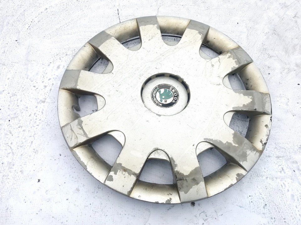 1U0601147D Skoda Octavia 2002 Hub Cap (Cover) 15