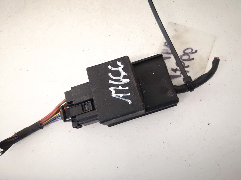 1k0906093d used Fuel Pump Relay Volkswagen Passat 2006 2.0L