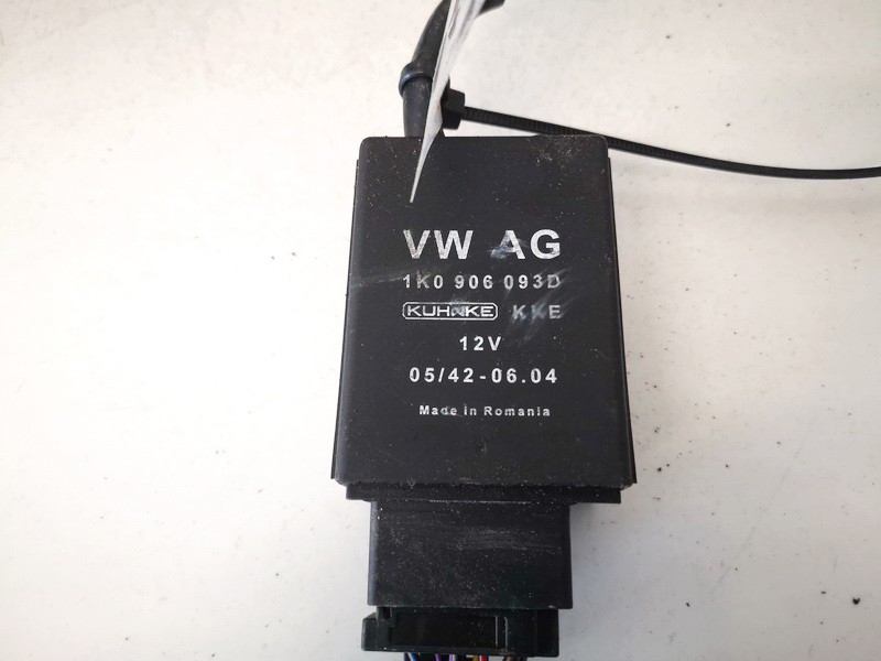 1k0906093d used Fuel Pump Relay Volkswagen Passat 2006 2.0L